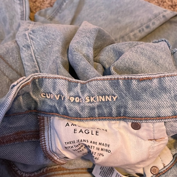Size 0 American Eagle Curvy 90s Skinny Jean Regular - Picture 3 of 4